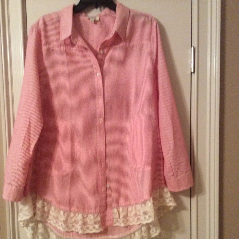 Long Sleeve Tunic Style  Button Shirt with Lace